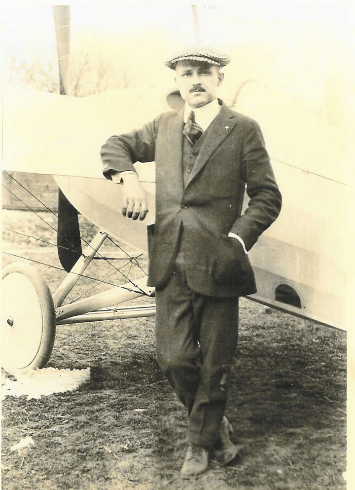 Carl Bates